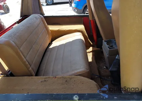 1994 Jeep Wrangler / Yj S из США, поврежденный, VIN 1J4FY19P7RP443592